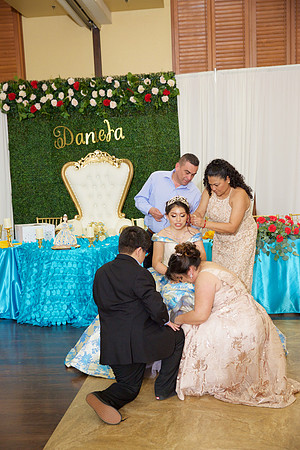 Daniela 640