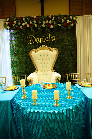 Daniela 442