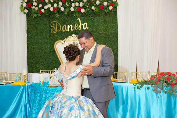 Daniela 661