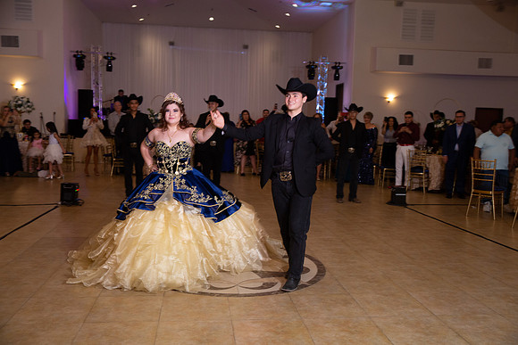 Anahi 0198