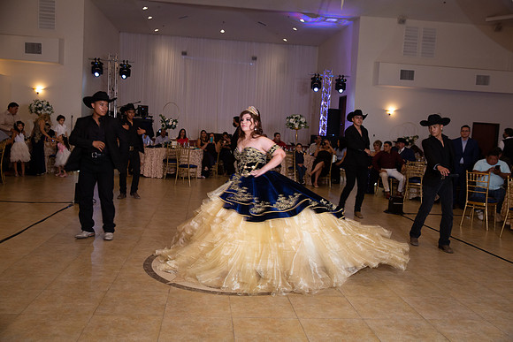 Anahi 0271