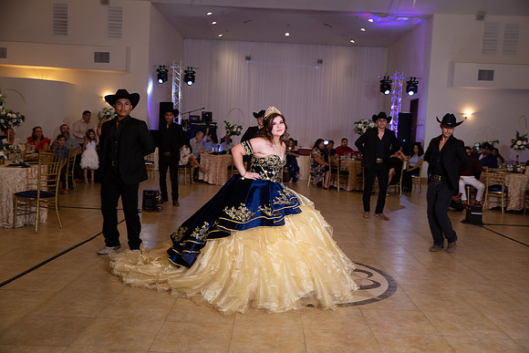 Anahi 0270