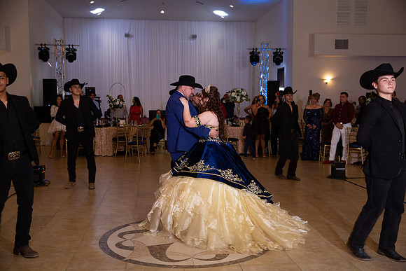 Anahi 0217